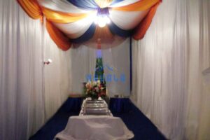 Tenda Dekorasi VIP Nuansa Putih Biru Oranye Tenda Dekor Full Tirai