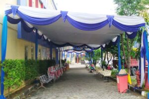 Tenda Plafon Nuansa Putih Biru