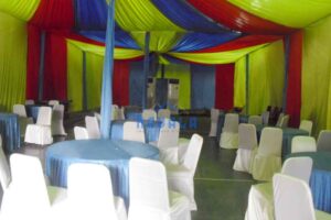 Tenda Dekorasi VIP Tirai Merah Biru Kuning Tenda Dekorasi VIP Tirai Merah Biru Kuning